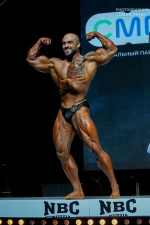 CLASSIC PHYSIQUE +178